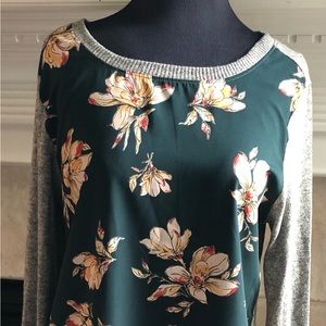 Kaileigh Blouse/Top Women's Floral Size L Long Sleeve Round Neck Rayon Blend = A